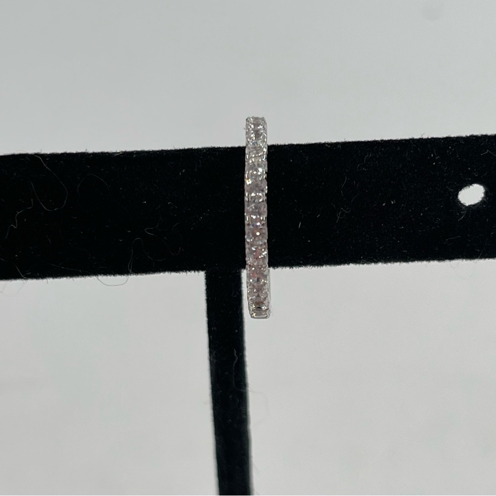 HLETY Women’s Cubic Zirconia Ring - Size 6